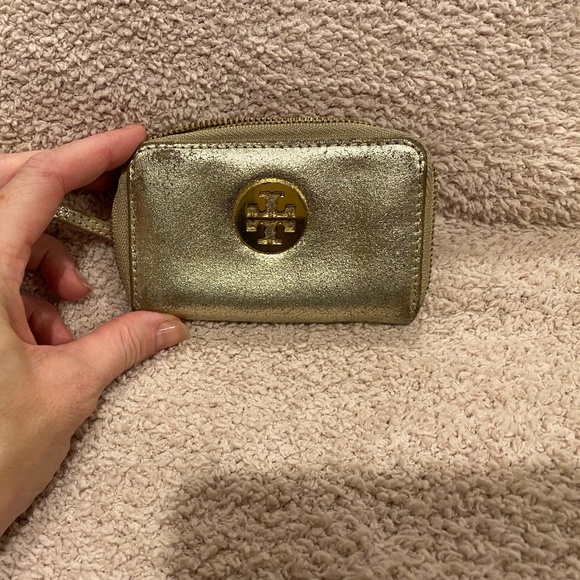 Tory Burch Handbags - Tory Burch card holder